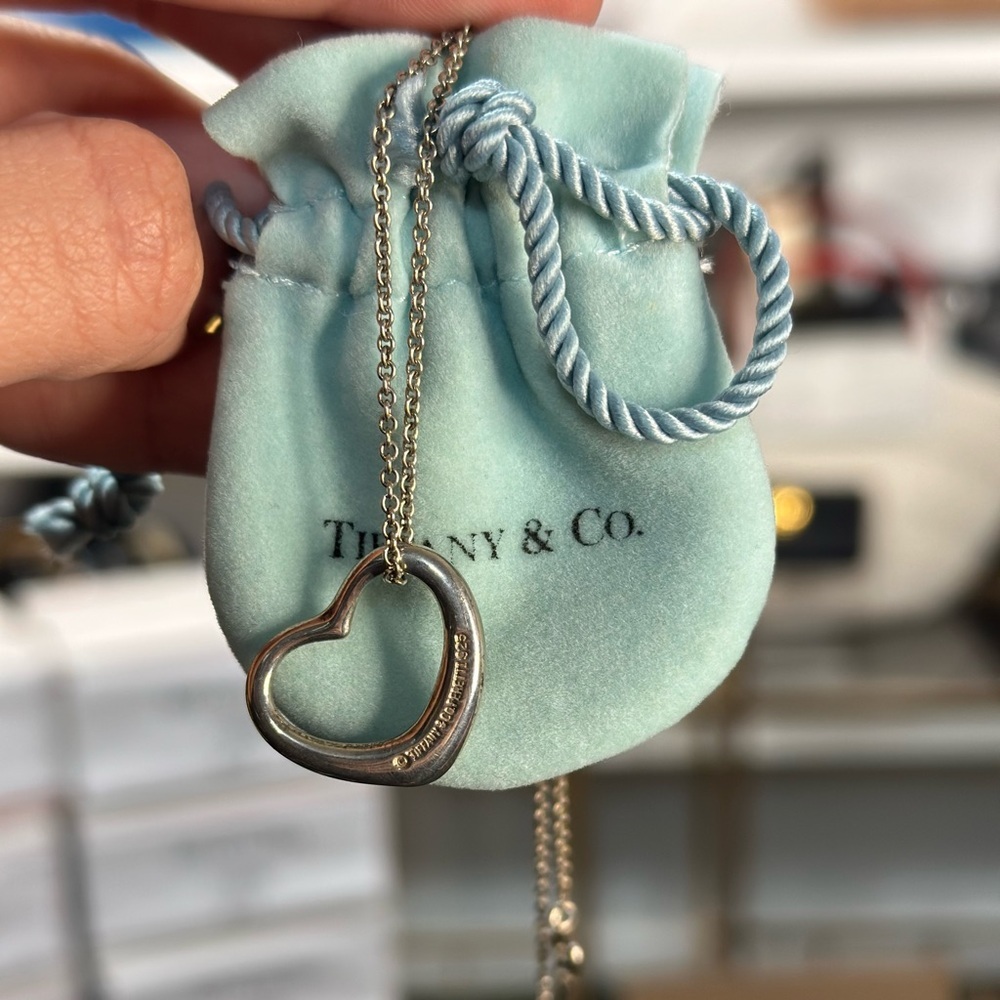 Tiffany & Co Heart Necklace with Pouch
